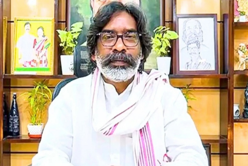 Chief Minister Hemant Soren and Minister Dr. Irfan Ansari expressed deep concern over the Purnia massacre, said - attack on tribal identity