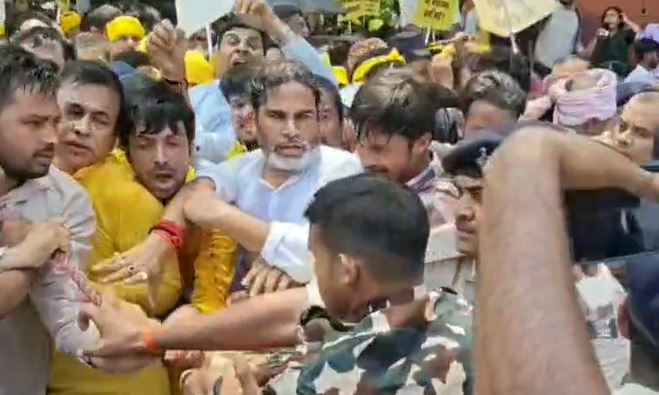 prashant-kishor-fir-vidhansabha-protest-patna