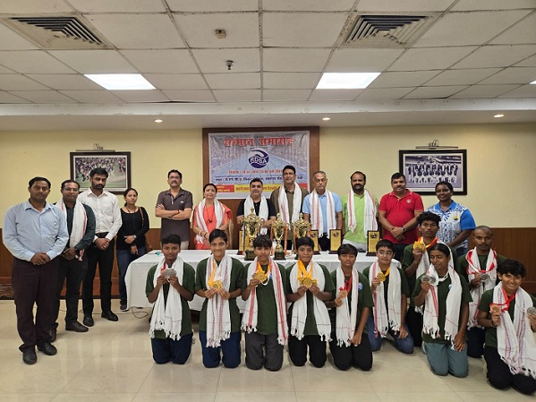 swimming-players-honoured-jsca-ranchi
