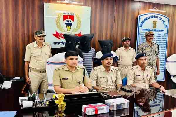 seraikela-raj-nagar-loot-failed-3-criminals-arrested