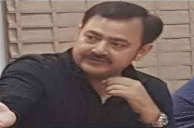 Vinay Kumar Singh, named in the liquor scam, surrendered in court